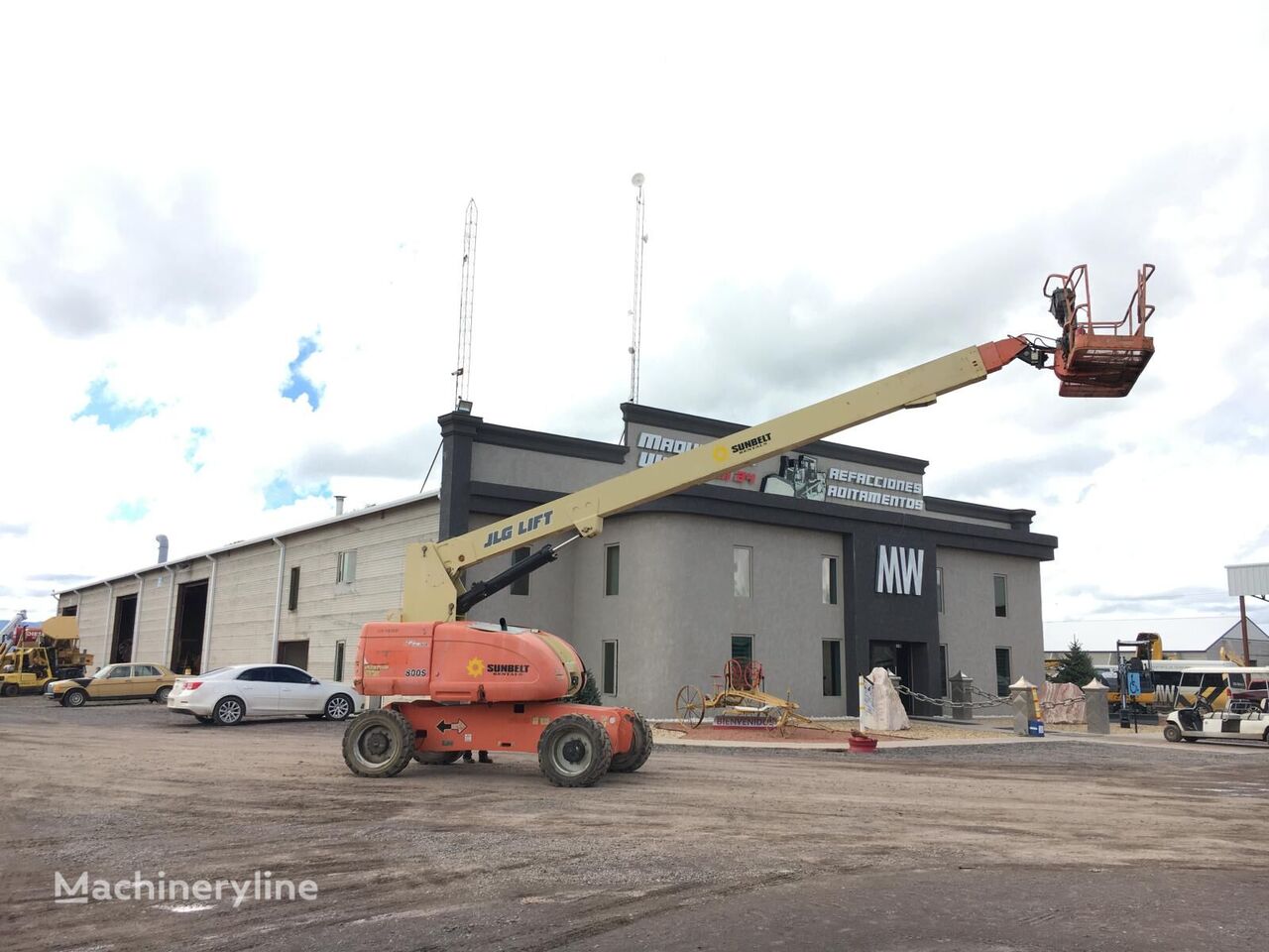 podnośnik teleskopowy JLG 800S