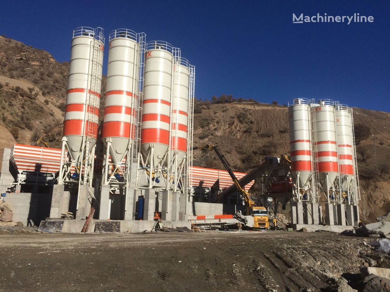 nowy silos na cement Semix Cement Silos